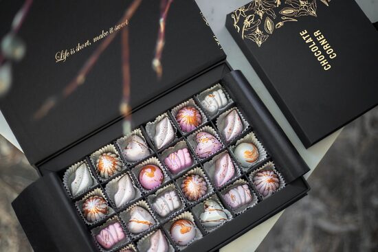 Šokolādes BONBONS kastīte L